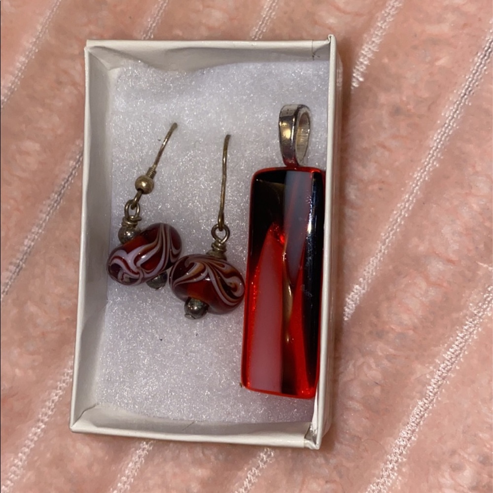 Glass pendant and earring set